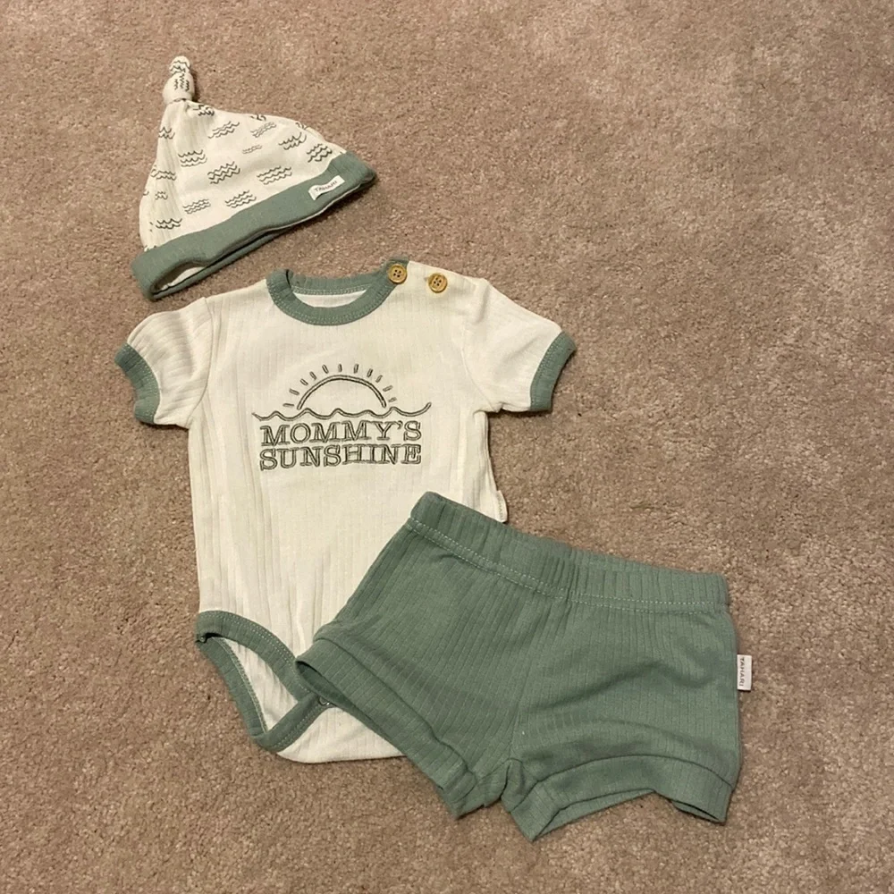 TAHARI 3 Piece Set for 0-3MO